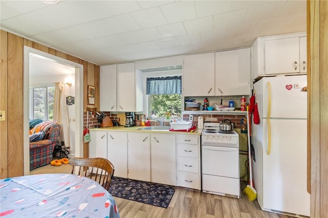 7674 Cardinal Rd, Wolcott, NY 14590 - photo 5