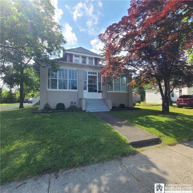 91 W Doughty St, Dunkirk, NY 14048 - photo 1