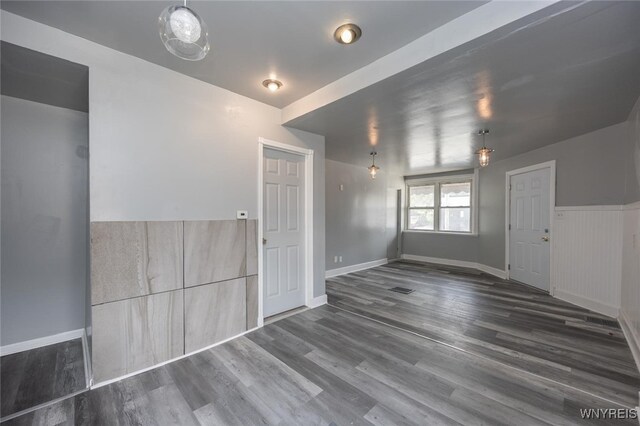1023 15th St, Niagara Falls, NY 14301 - photo 8