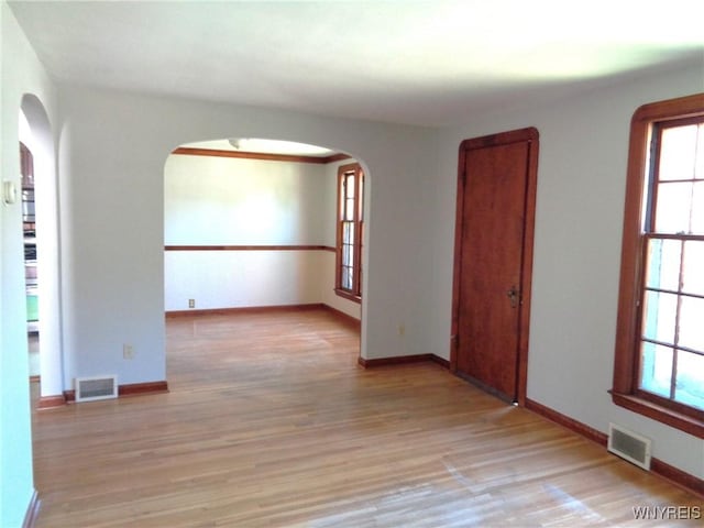 41 Vernon Dr, Cheektowaga, NY 14225 - photo 4