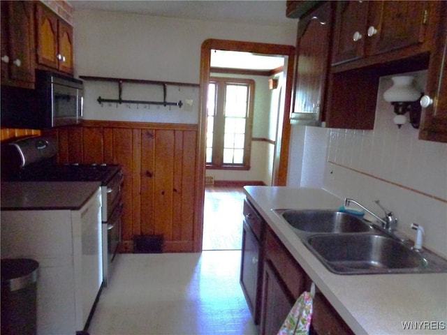 41 Vernon Dr, Cheektowaga, NY 14225 - photo 7