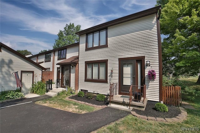 1751 Charlesgate Cir, Amherst, NY 14051 - photo 2
