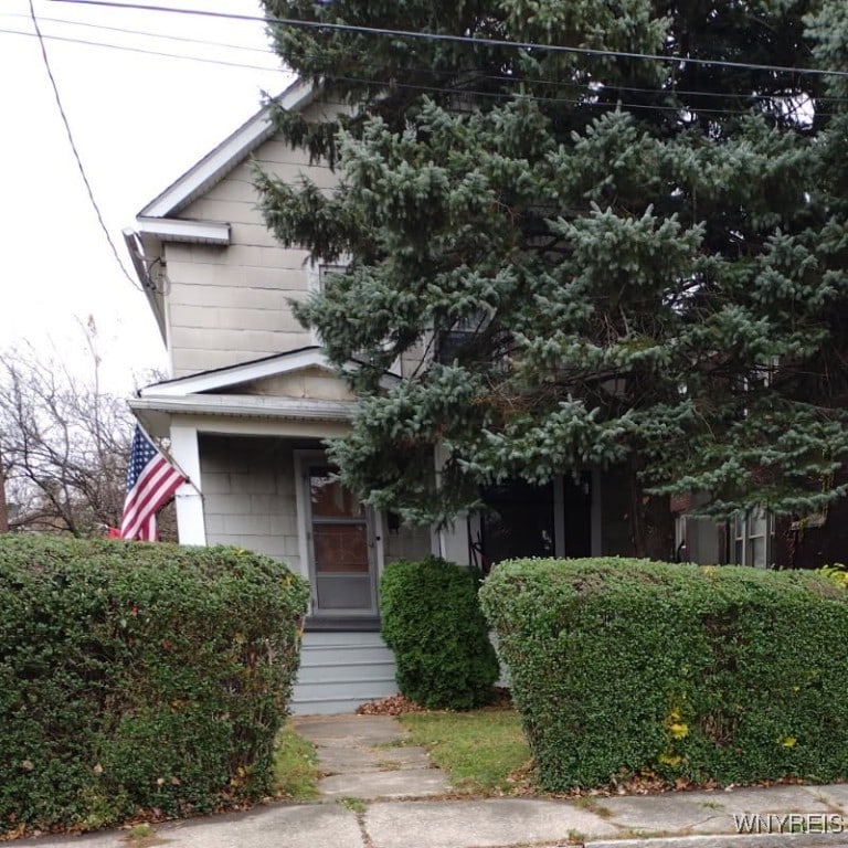 619 6th St, Niagara Falls, NY 14301 - photo 2