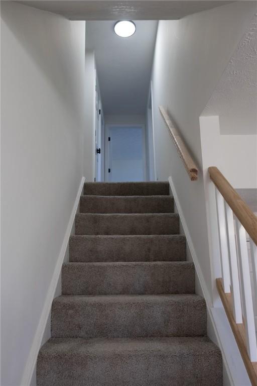 148 Blue Grass Ln, Greece, NY 14626 - photo 17