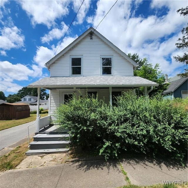 192 Cottage St, Lockport City, NY 14094 - photo 1
