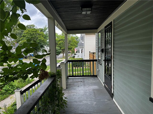120 Oakland St, Rochester, NY 14620 - photo 4