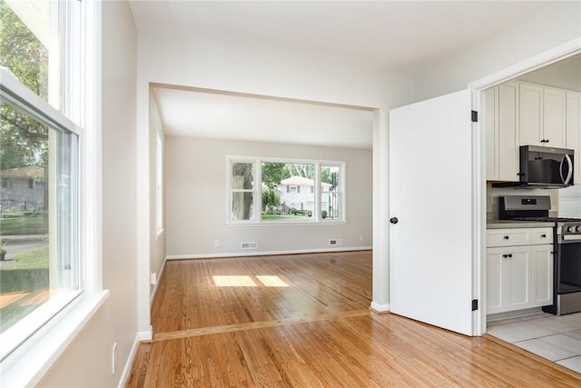 200 Royleston Rd, Rochester, NY 14609 - photo 9
