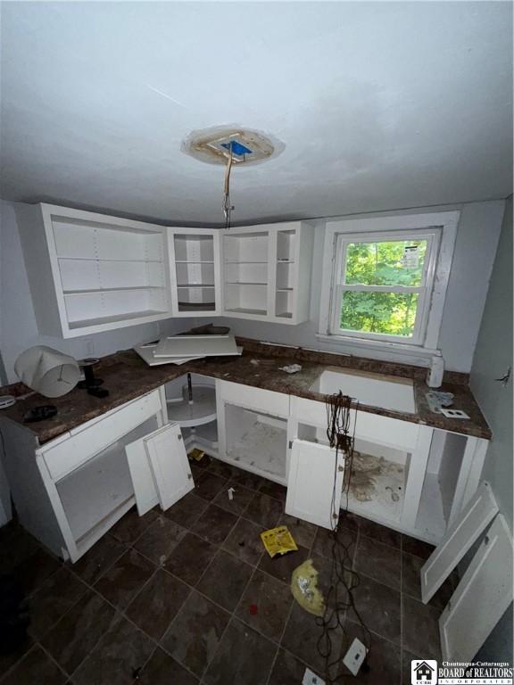 438 Winsor St, Jamestown, NY 14701 - photo 3