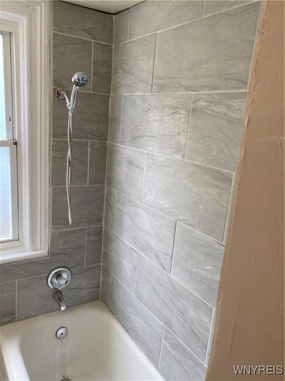 18 Kamper Ave, Buffalo, NY 14210 - photo 8