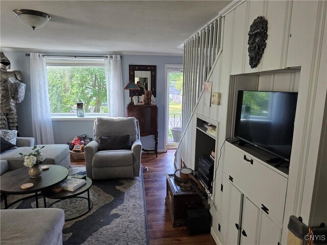 106 N Lincoln Ave, Salina, NY 13088 - photo 2