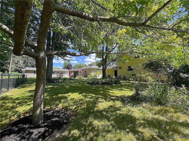 1312 Doebler Dr, North Tonawanda, NY 14120 - photo 2