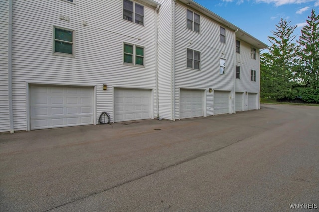 920 Hopkins Rd Unit F, Amherst, NY 14221 - photo 26