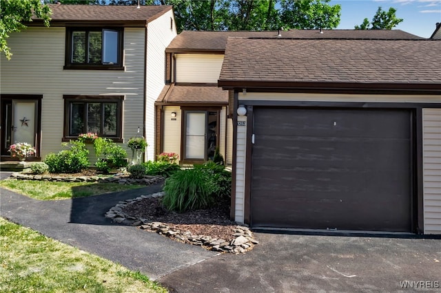 1253 Charlesgate Cir, Amherst, NY 14051 - photo 1
