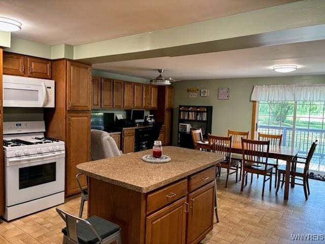 7389 Akron Rd, Lockport Town, NY 14094 - photo 4