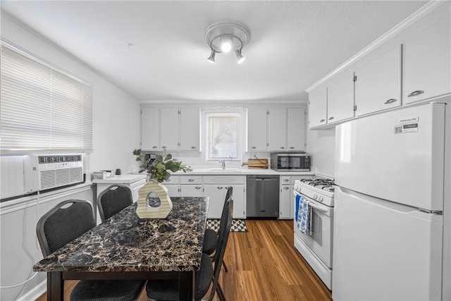 275 Strathmore Rd, Greece, NY 14612 - photo 7