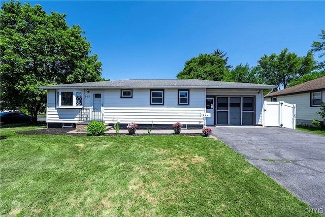 304 Drexler St, Salina, NY 13088 - photo 1