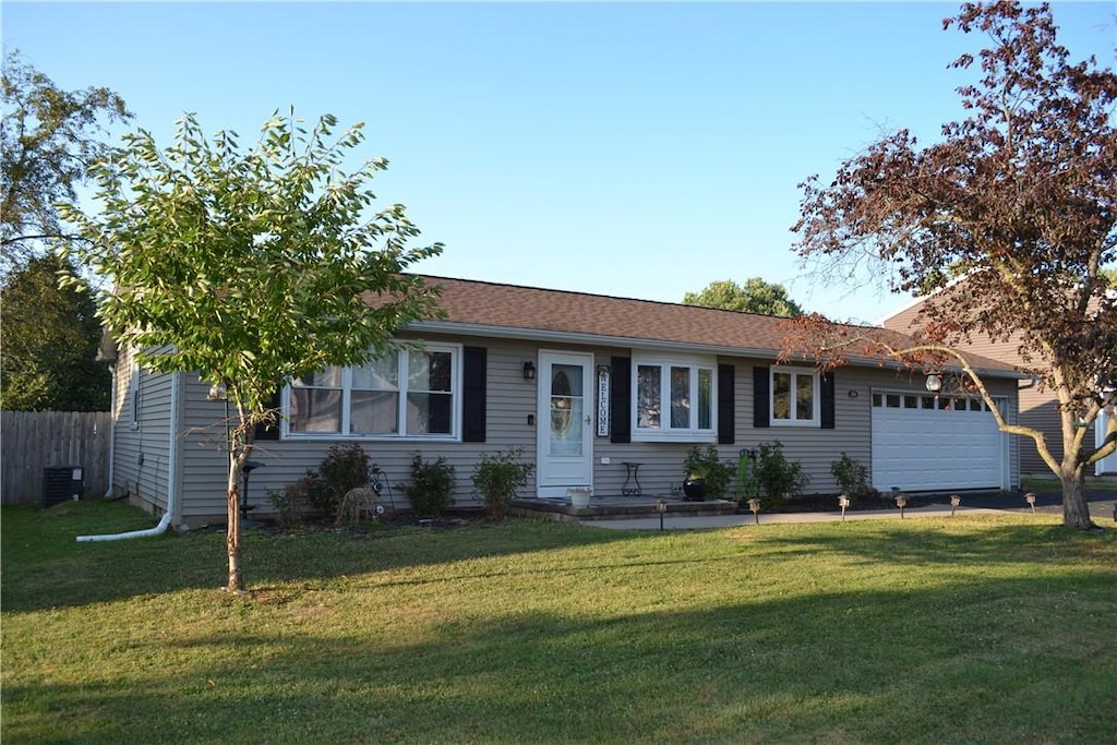 104 Doerun Dr, Greece, NY 14626 - photo 1