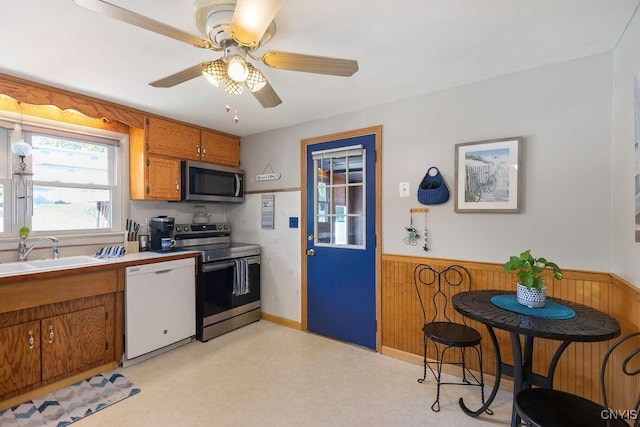 104 Beverly Dr, Camillus, NY 13219 - photo 24