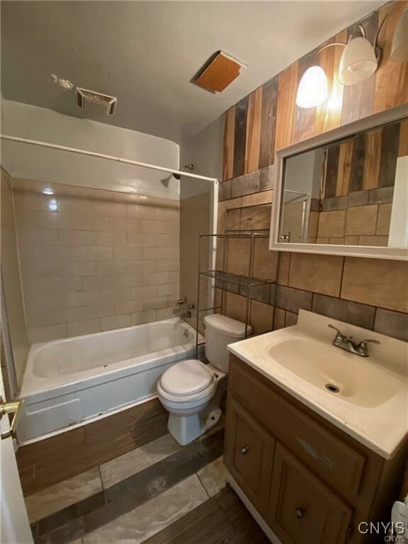 131 Delong Ave, Syracuse, NY 13208 - photo 8