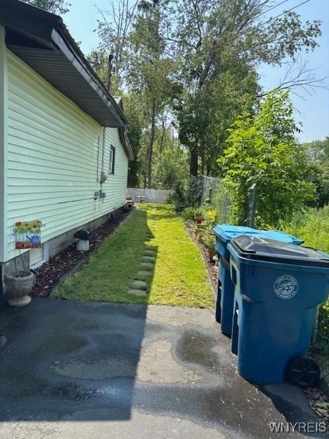 6738 Hamilton Dr, Evans, NY 14047 - photo 2