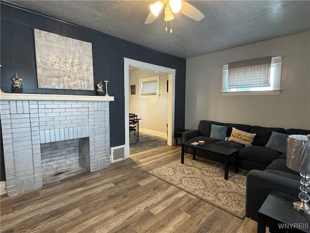 1322 Whitney Ave, Niagara Falls, NY 14301 - photo 11