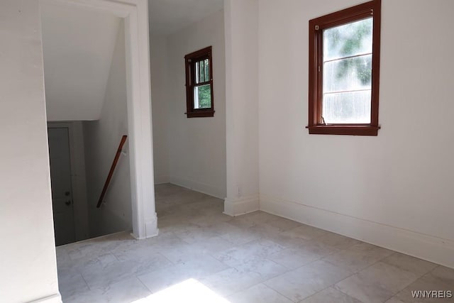 260 70th St, Niagara Falls, NY 14304 - photo 9