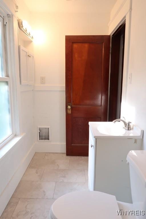 260 70th St, Niagara Falls, NY 14304 - photo 13