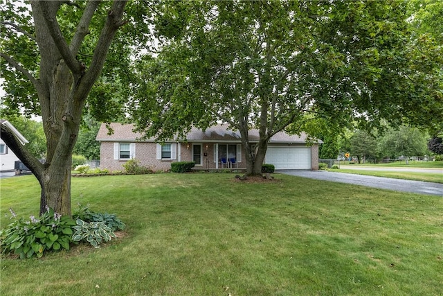 76 Red Leaf Dr, Chili, NY 14624 - photo 1