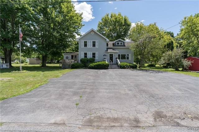 1042 E Joseph St, Cape Vincent, NY 13618 - photo 3