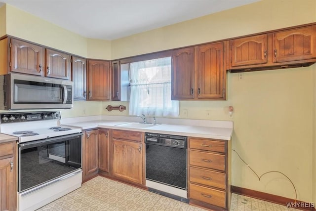 811 Freeman St, North Tonawanda, NY 14120 - photo 8