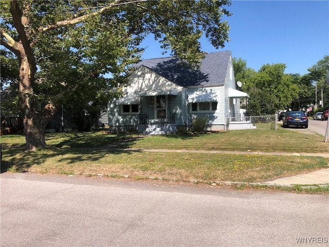 703 81st St, Niagara Falls, NY 14304 - photo 1