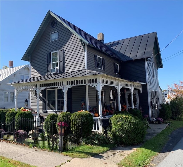 view of front of house with covered porch