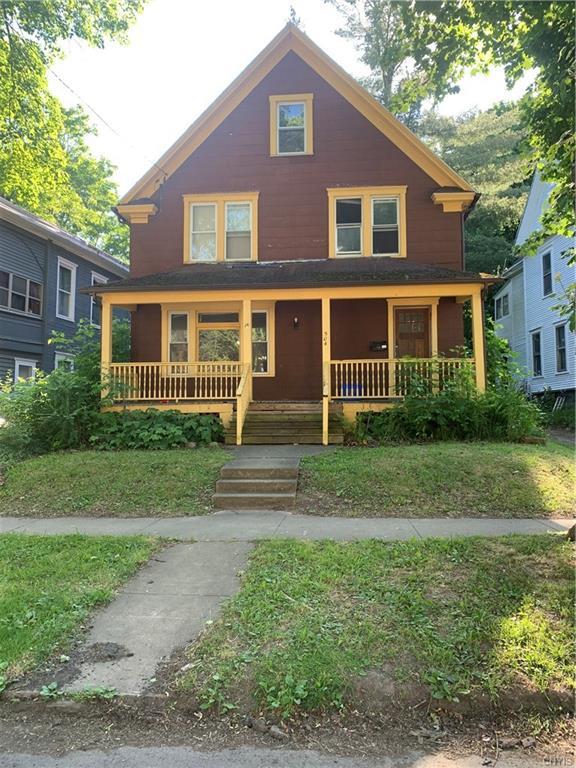 view of front facade featuring a porch