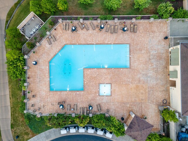 16 Shinnecock Hills Dr, Branson, MO 65616