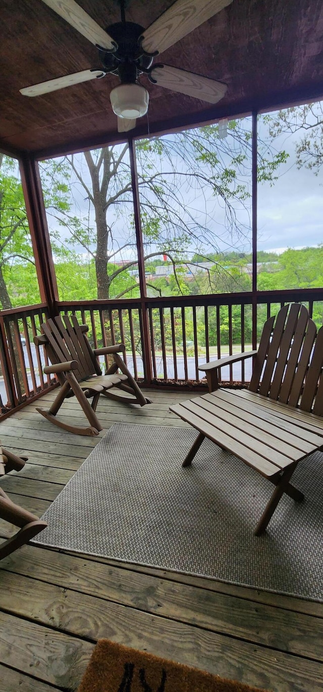 deck featuring ceiling fan