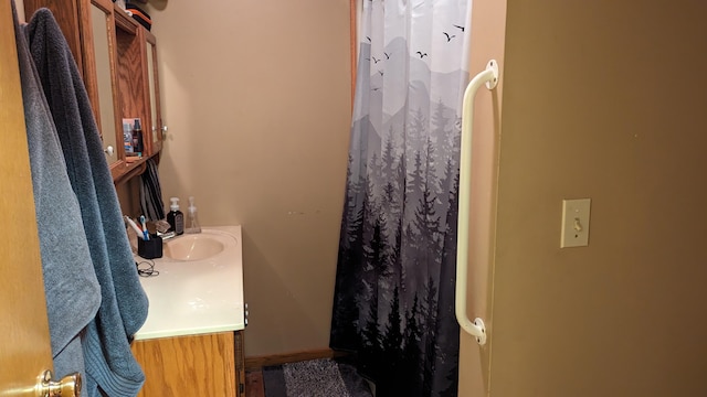 1404 6th St, Monett, MO 65708 - full bath featuring vanity and curtained shower