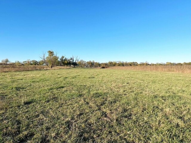 000 S 925th Rd, Bronaugh, MO 64728