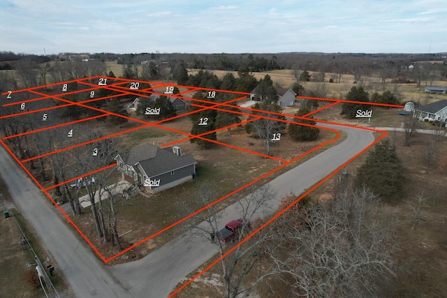 12 Cedar Ln, Willow Springs, MO 65793