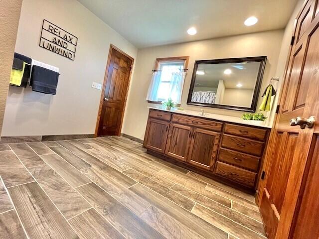 bathroom with vanity