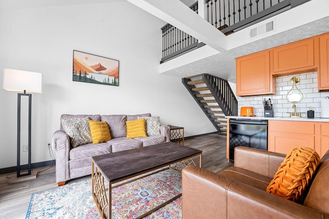 9 Scenic Ct Unit 9-9, Branson, MO 65616 - living area featuring baseboards, visible vents, and light wood-type flooring