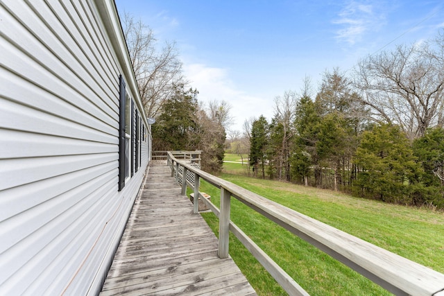 exterior space featuring a lawn