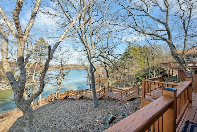 view of yard with a water view