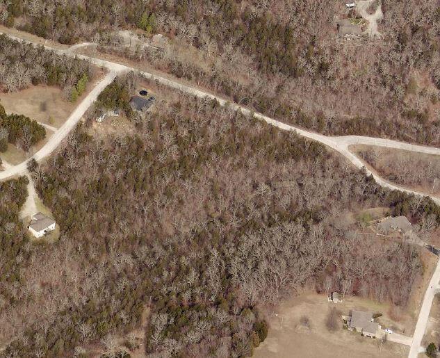 000 Guillian Dr, Branson, MO 65616