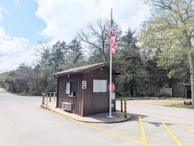 view of outbuilding