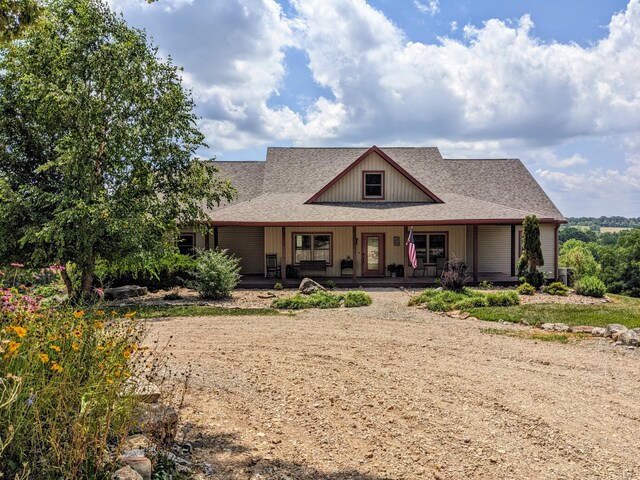 view of front of house featuring covered porch