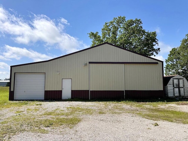 view of outbuilding featuring an outbuilding
