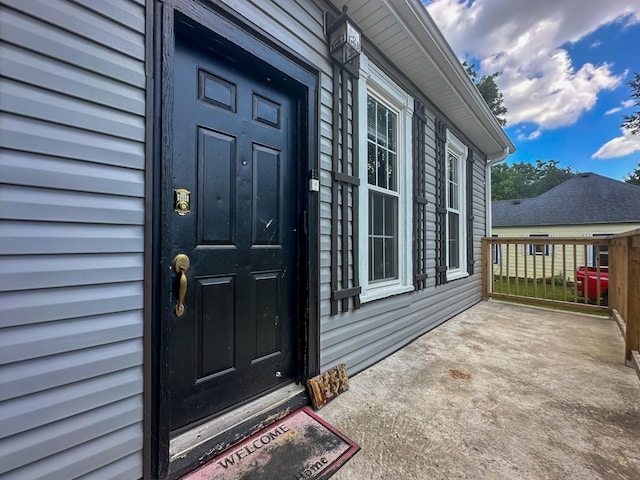 view of property entrance