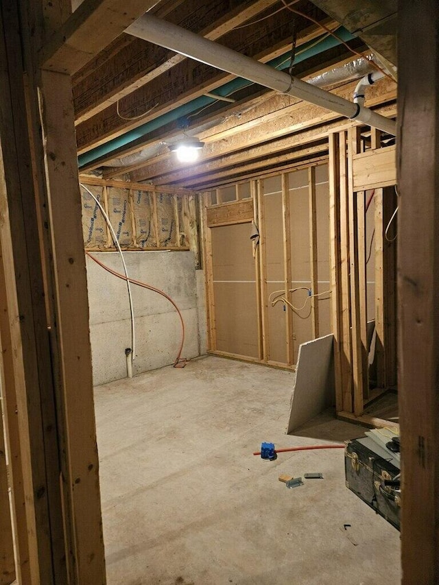 2800 Briaroaks Ln, Joplin, MO 64804 - view of unfinished below grade area