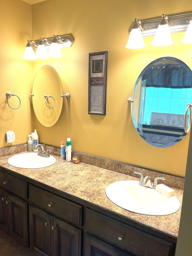 2800 Briaroaks Ln, Joplin, MO 64804 - full bath featuring a sink and double vanity