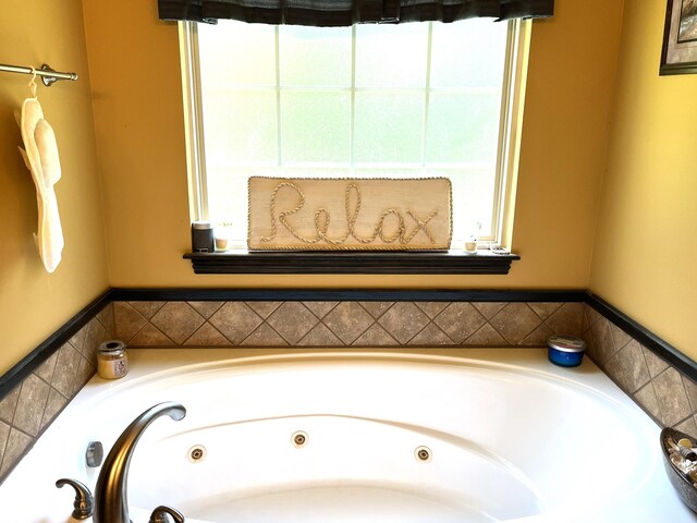 2800 Briaroaks Ln, Joplin, MO 64804 - full bathroom featuring a tub with jets